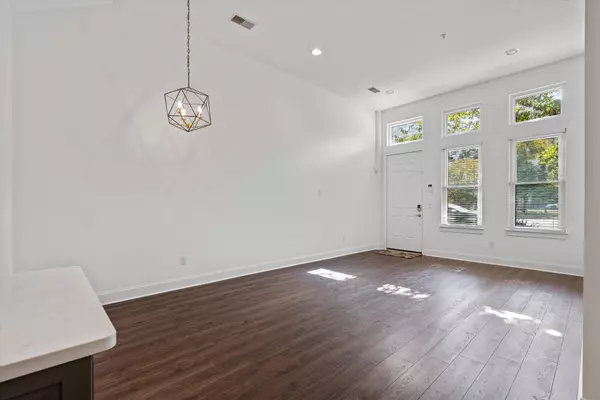 Nashville, TN 37203,760 Wedgewood Park #108