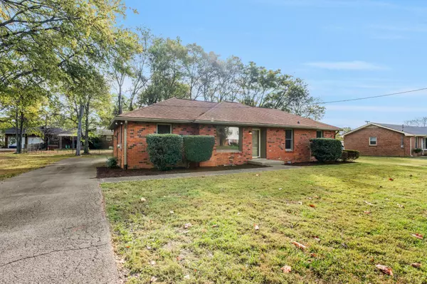 Hendersonville, TN 37075,104 Iris Ct