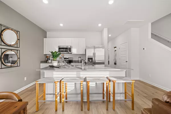 White House, TN 37188,716 Big Bend Ct