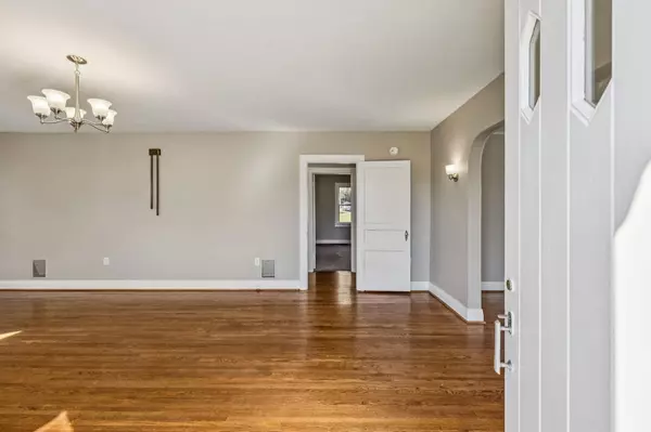 Columbia, TN 38401,1612 S Main St