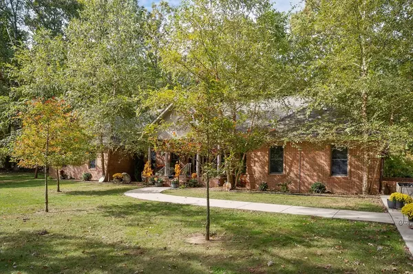 Sparta, TN 38583,708 Low Gap Rd