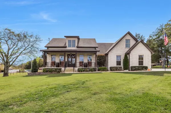 321 Dixon Rd, Shelbyville, TN 37160