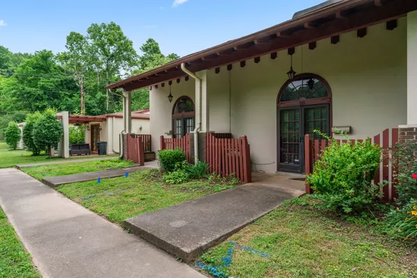 Nashville, TN 37221,214 Old Hickory Blvd #135