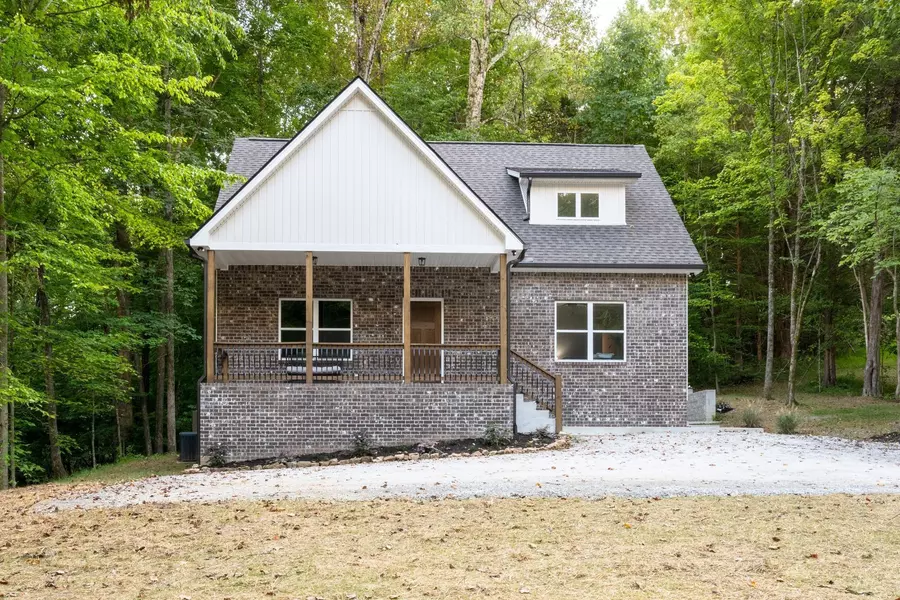 2 Hickory Hill Drive, Dickson, TN 37055