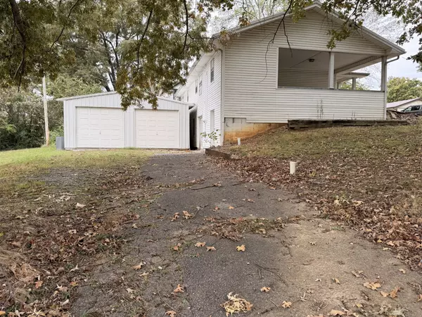 Cadiz, KY 42211,236 Mimi St