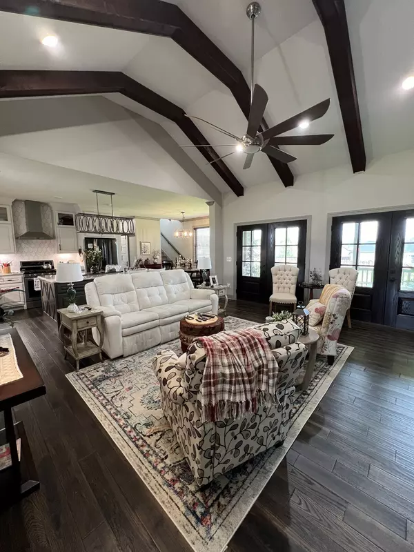 Lafayette, TN 37083,351 Michael Cir