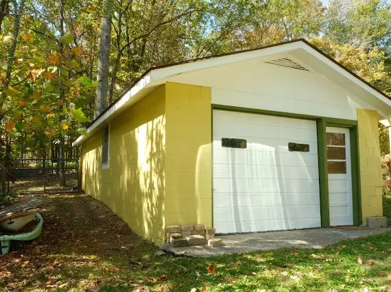 Sewanee, TN 37375,210 Willie Six Rd