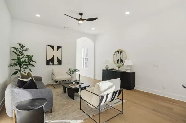 Nashville, TN 37211,303A Luna Dr