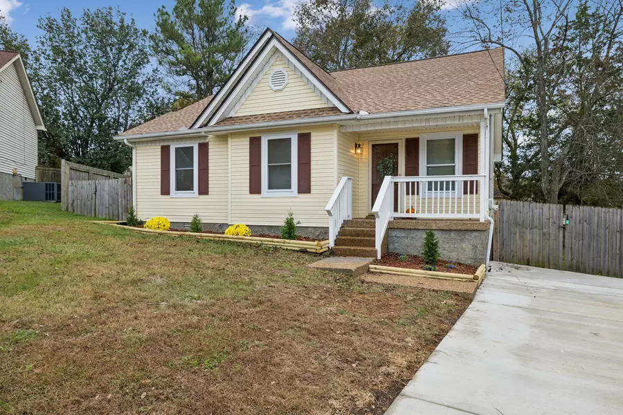 512 Oak Timber Pl, Antioch, TN 37013