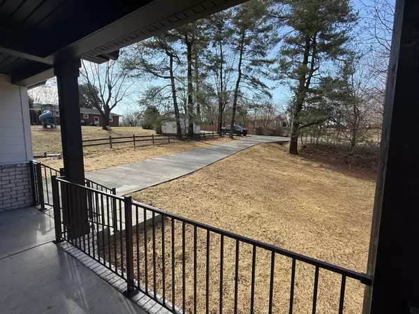 White House, TN 37188,208 Kennedy Dr