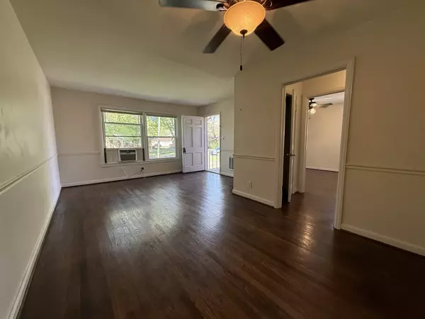 Tullahoma, TN 37388,742 Ridgelawn Pl