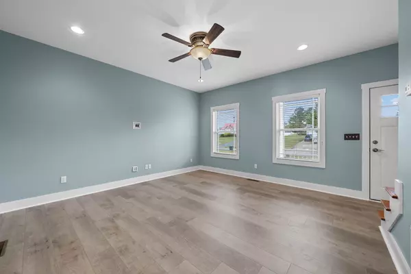 Cadiz, KY 42211,284 Meadowbrook Dr