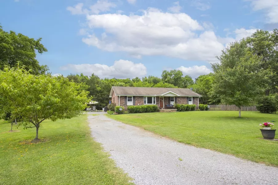 172 Parrish St, La Vergne, TN 37086