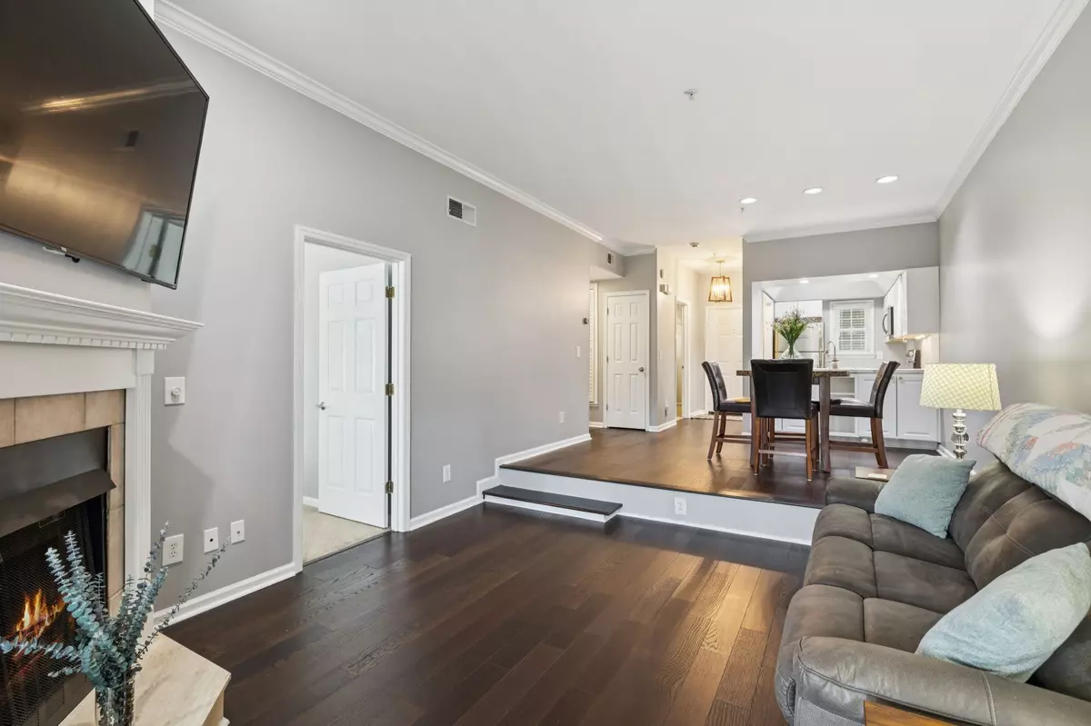 Nashville, TN 37205,136 W End Pl