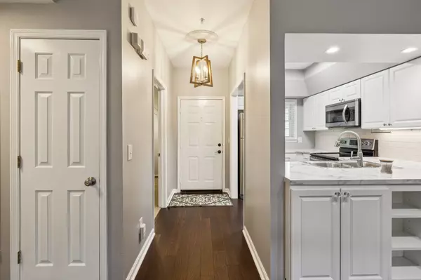 Nashville, TN 37205,136 W End Pl