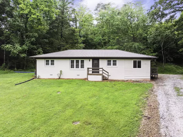 112 Sam Horner Ln, Decaturville, TN 38329