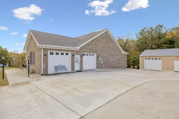 Centerville, TN 37033,1421 Oakmont Cir