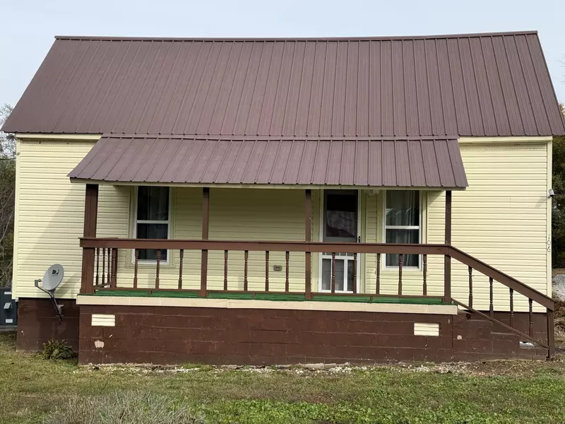 106 Franklin St, Estill Springs, TN 37330