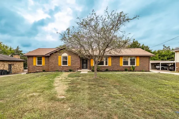 318 Donna Dr, Hendersonville, TN 37075