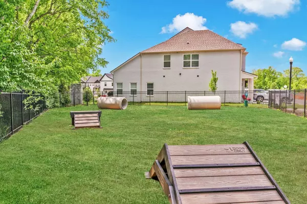 Gallatin, TN 37066,454 Bishop Blvd