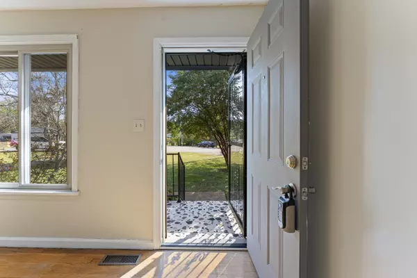 Nashville, TN 37216,901 McMahan Ave