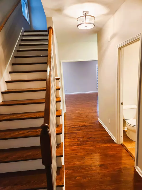 Nashville, TN 37208,1201 7th Ave #N