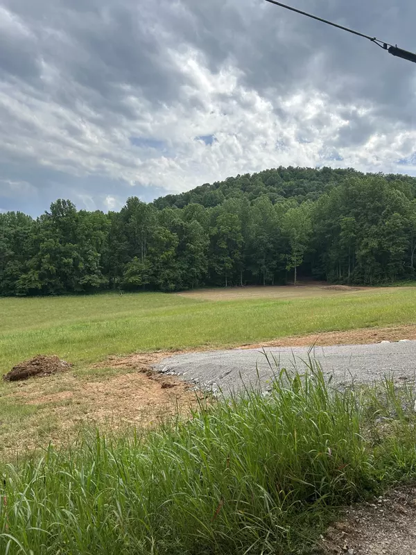 Sparta, TN 38583,305 H&H Road