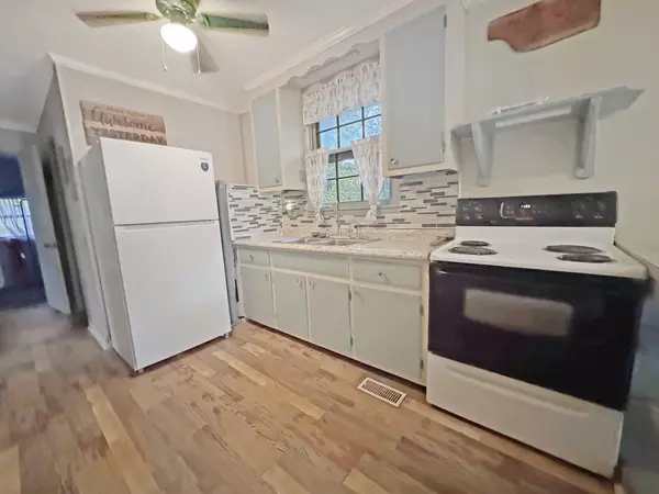 Dover, TN 37058,599 Hickman Shores Rd