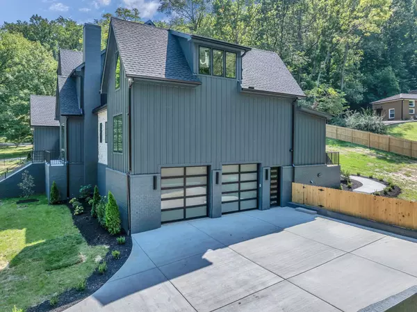 Nashville, TN 37205,6529 Rolling Fork Dr