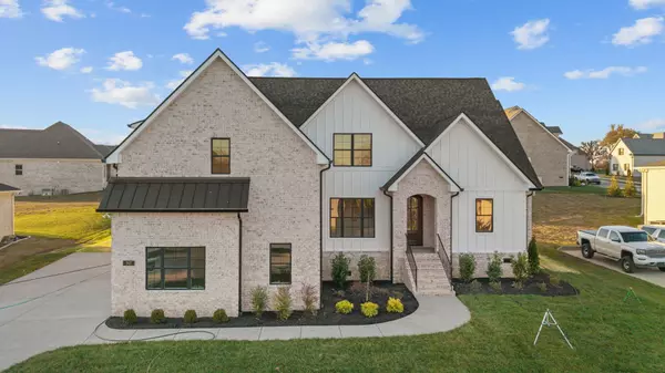 307 Oaks Xing, Lebanon, TN 37087