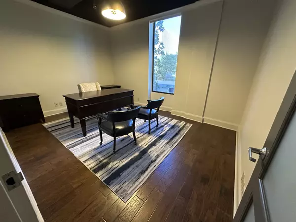 Nashville, TN 37201,300 James Robertson Pkwy #N