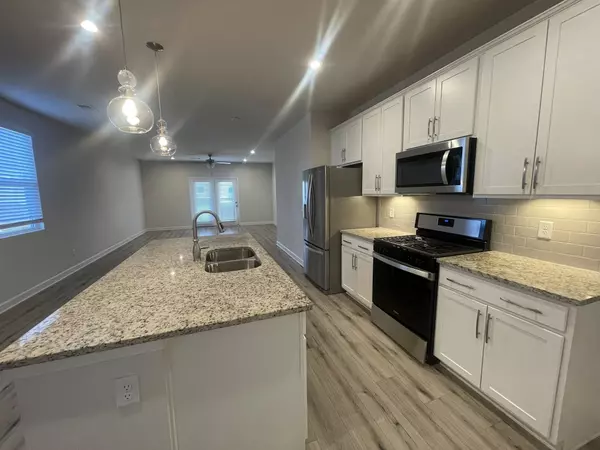 Cross Plains, TN 37049,2119 Neill Ln