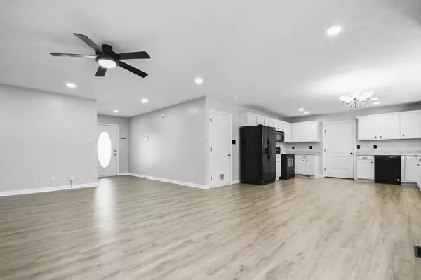 Clarksville, TN 37042,1556 Apache Way