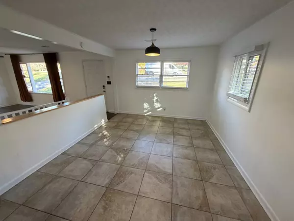 Greenbrier, TN 37073,943 Draughon Dr