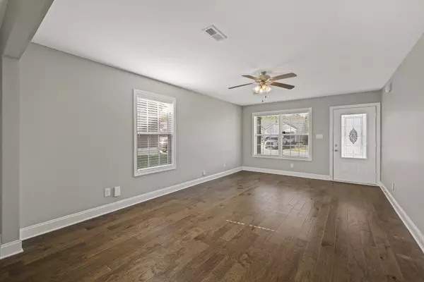 Clarksville, TN 37042,611 Hollow Crst