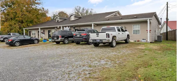 Vanleer, TN 37181,4819 Highway 49 #W