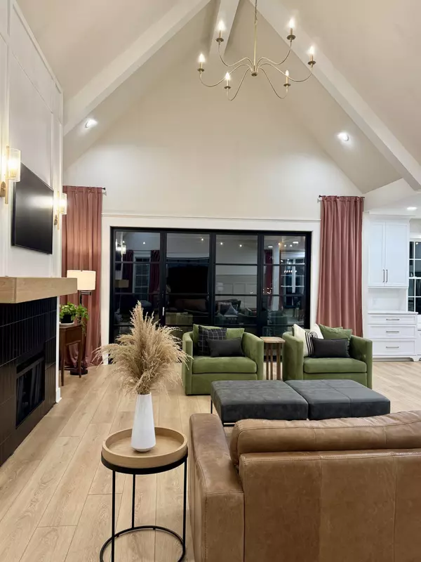 Cottontown, TN 37048,418 Creekmore Rd