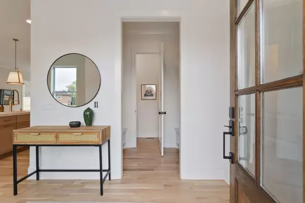 Nashville, TN 37209,6450 Thunderbird Dr