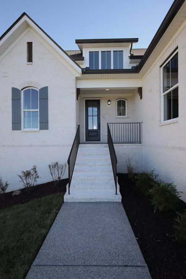 Lebanon, TN 37087,1123 Joe Martin Ln