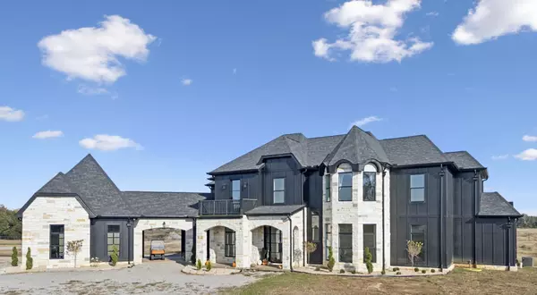 Rockvale, TN 37153,201 Lamb Rd