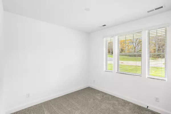 Columbia, TN 38401,1552 Oak Springs Drive