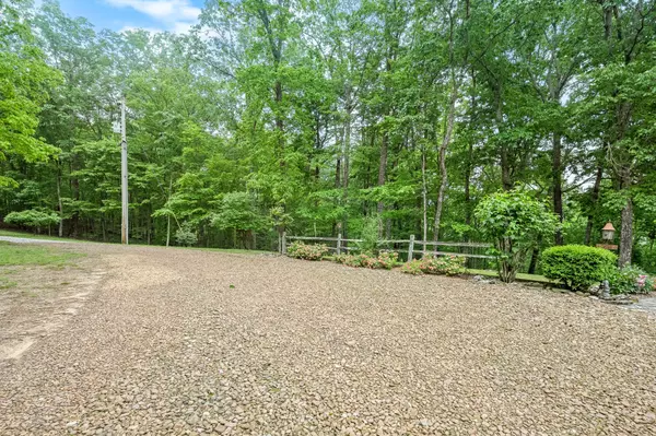 Belvidere, TN 37306,154 WHITETAIL LANE