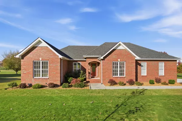 431 Ovoca Lake Rd, Tullahoma, TN 37388