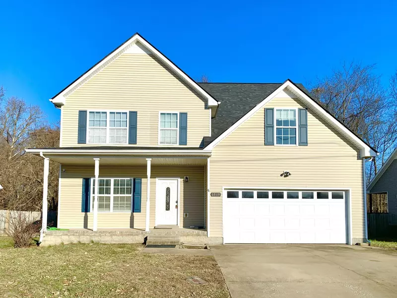1519 Reasons Dr, Clarksville, TN 37042