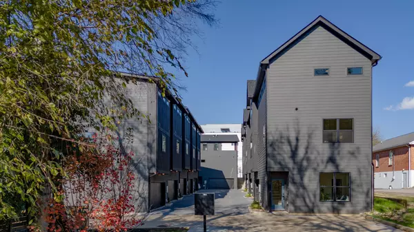 Nashville, TN 37216,985 Dozier Pl #11