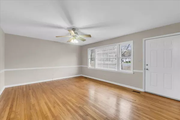 Tullahoma, TN 37388,756 Ridgelawn Pl