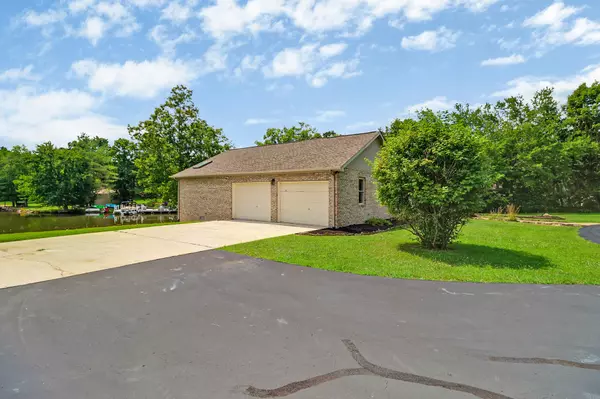 Crossville, TN 38572,8621 Cherokee Trl