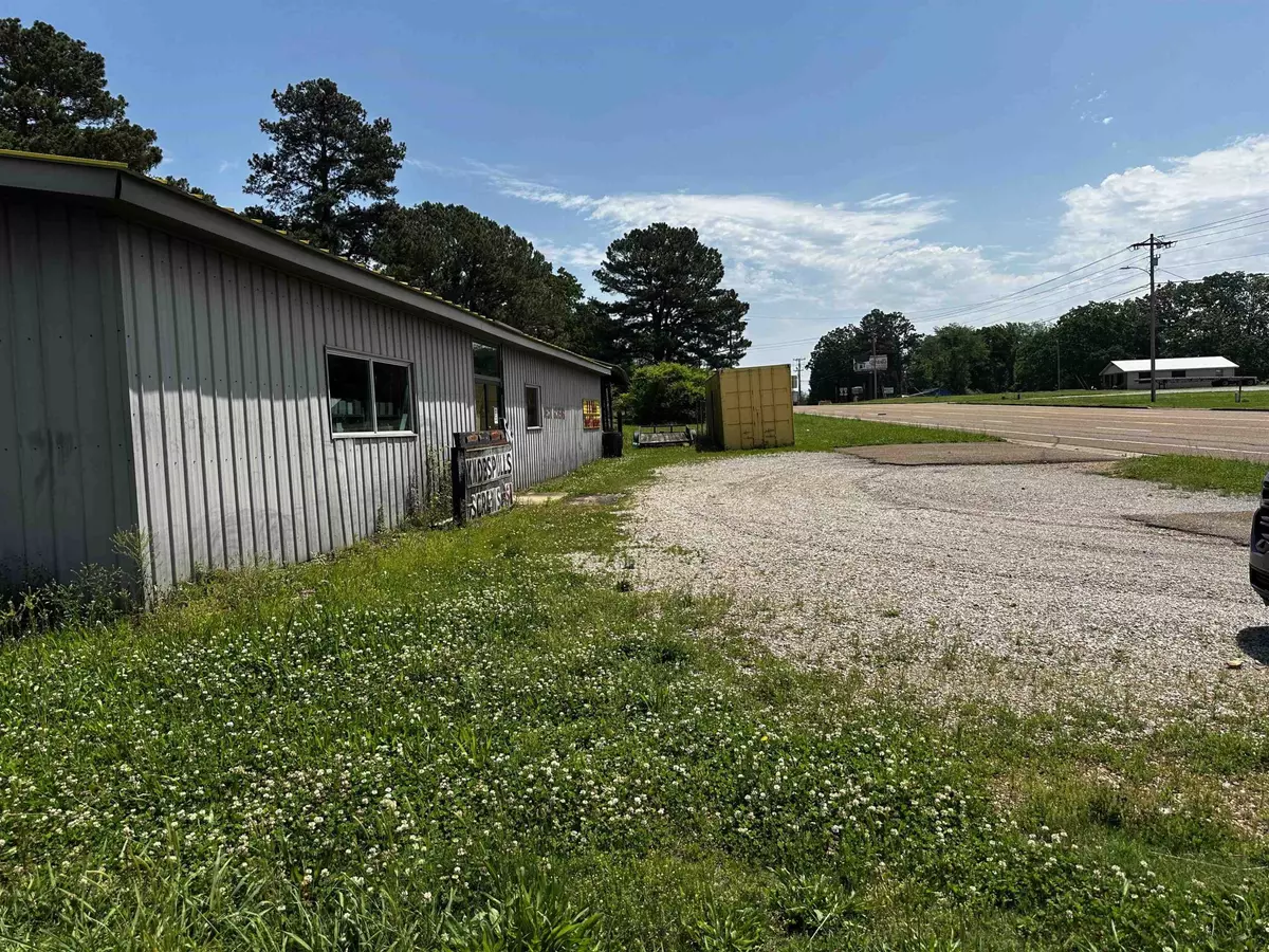 Crump, TN 38327,2645 Hwy 64