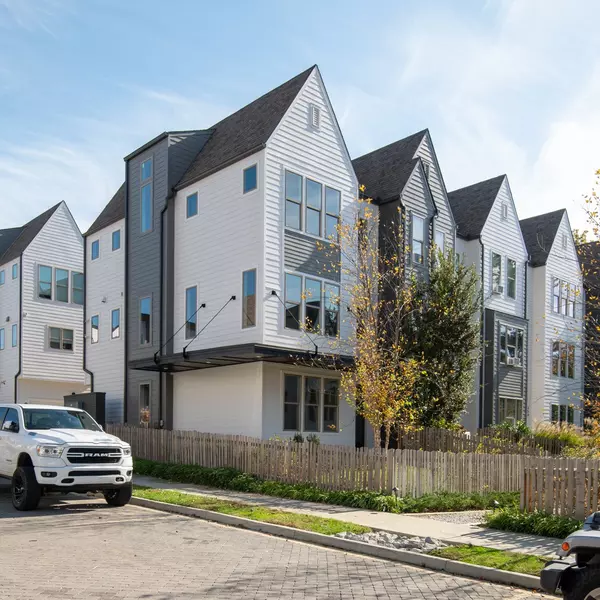 Nashville, TN 37216,354 East Village Ln