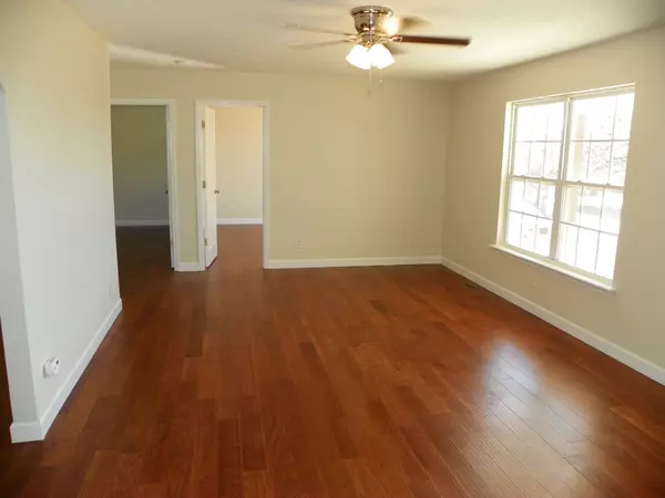 Sparta, TN 38583,120 Tristen Ln